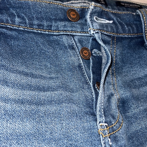 Hollister Boyfriend Jean - Picture 3 of 3